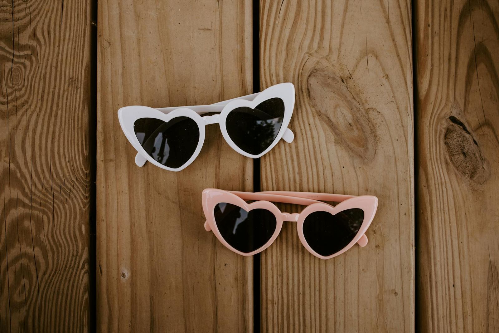 Your Ultimate Guide to Sunglasses for Every Face Shape: Find Your Perfect Pair